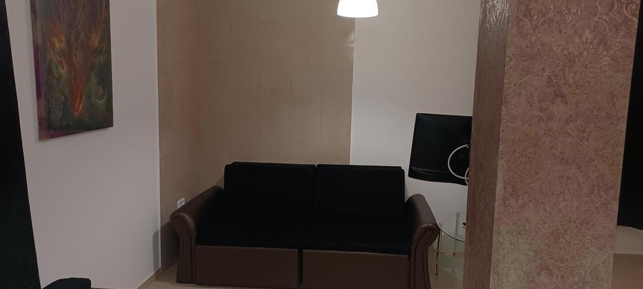 2 Studio Boedapest Buitenkant foto