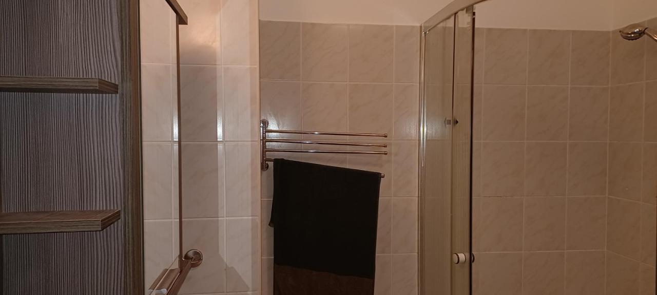 2 Studio Boedapest Buitenkant foto