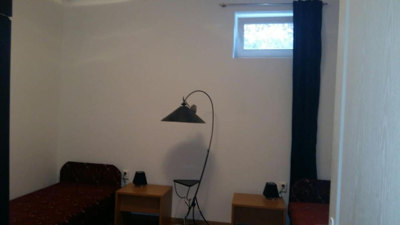 2 Studio Boedapest Buitenkant foto